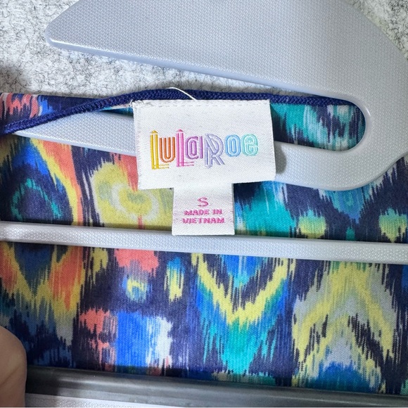 LulaRoe Colorful Geometric Pattern Open Front Kimono Size S Offers Welcome! - Picture 2 of 6